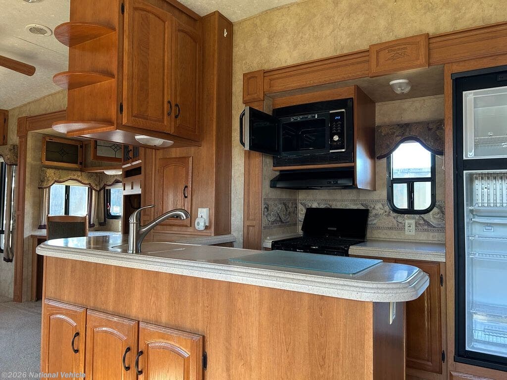 2007 Montana 3400RL by Keystone from National Vehicle in Molalla, Oregon