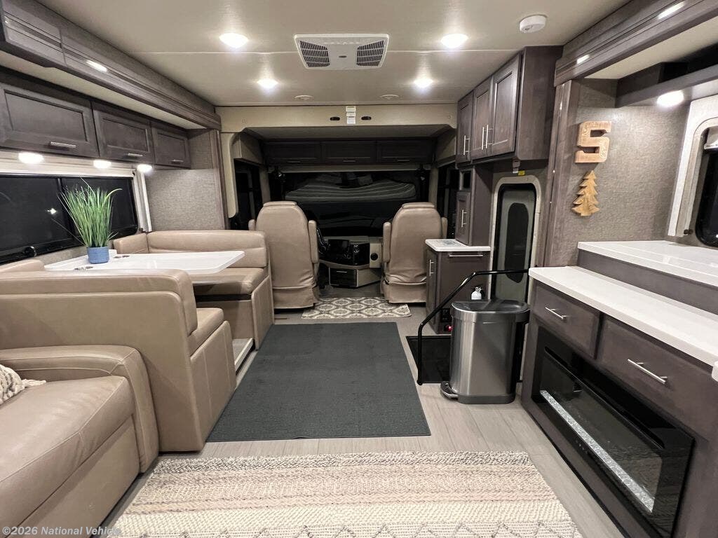 2022 Thor Motor Coach Palazzo 37.5 - Used Class A For Sale by National Vehicle in Rockton, Illinois