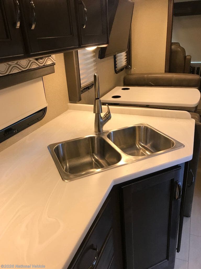 2018 Freedom Traveler 30A by Thor Motor Coach from National Vehicle in Palatine, Illinois