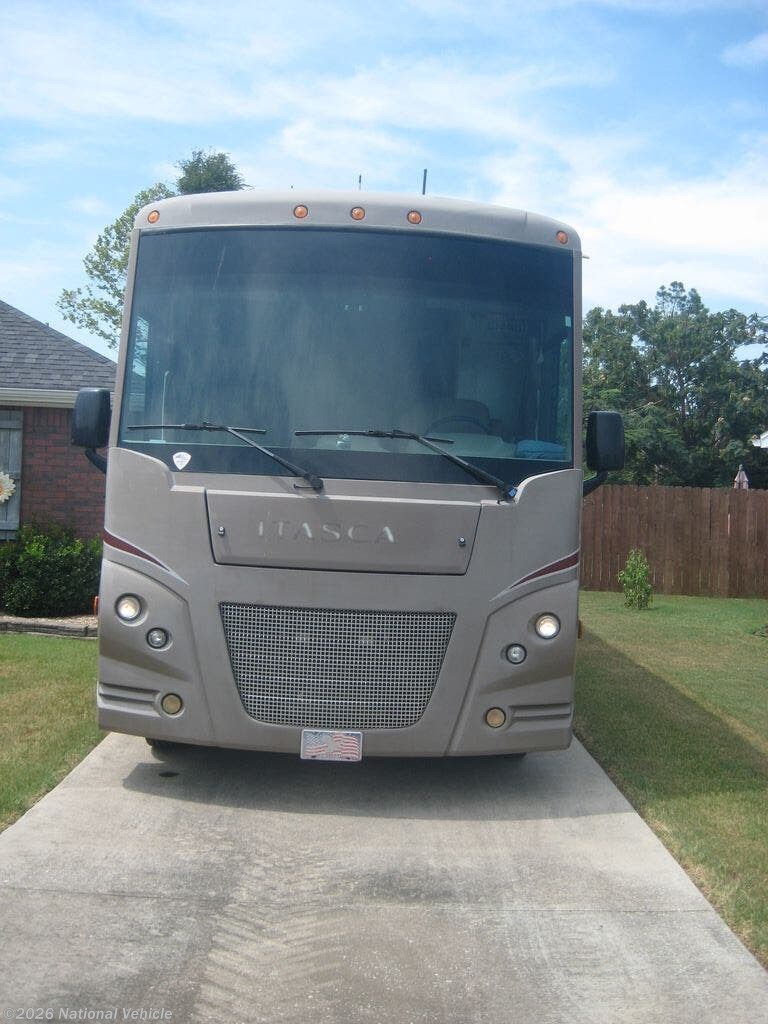 Used 2016 Itasca Sunstar 31BE available in Fayetteville, Arkansas