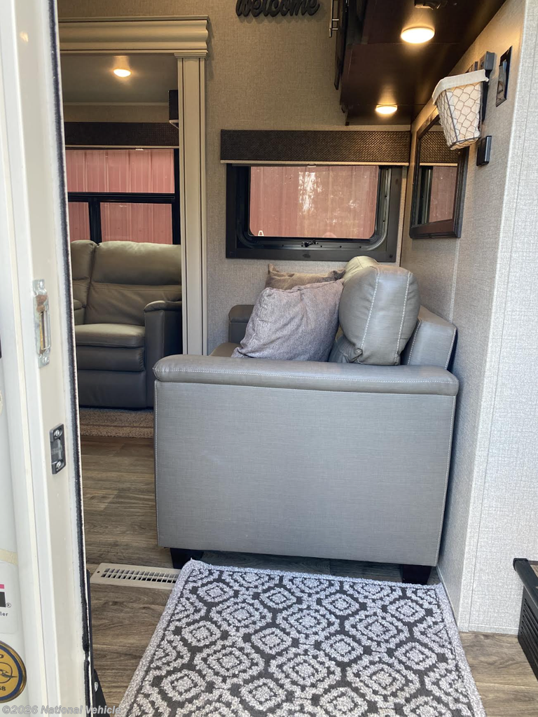 Used 2019 Jayco Eagle 319MLOK available in Jerome, Michigan