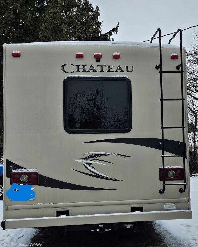 2017 Thor Motor Coach Chateau 29G - Used Class C For Sale by National Vehicle in Kenosha, Wisconsin