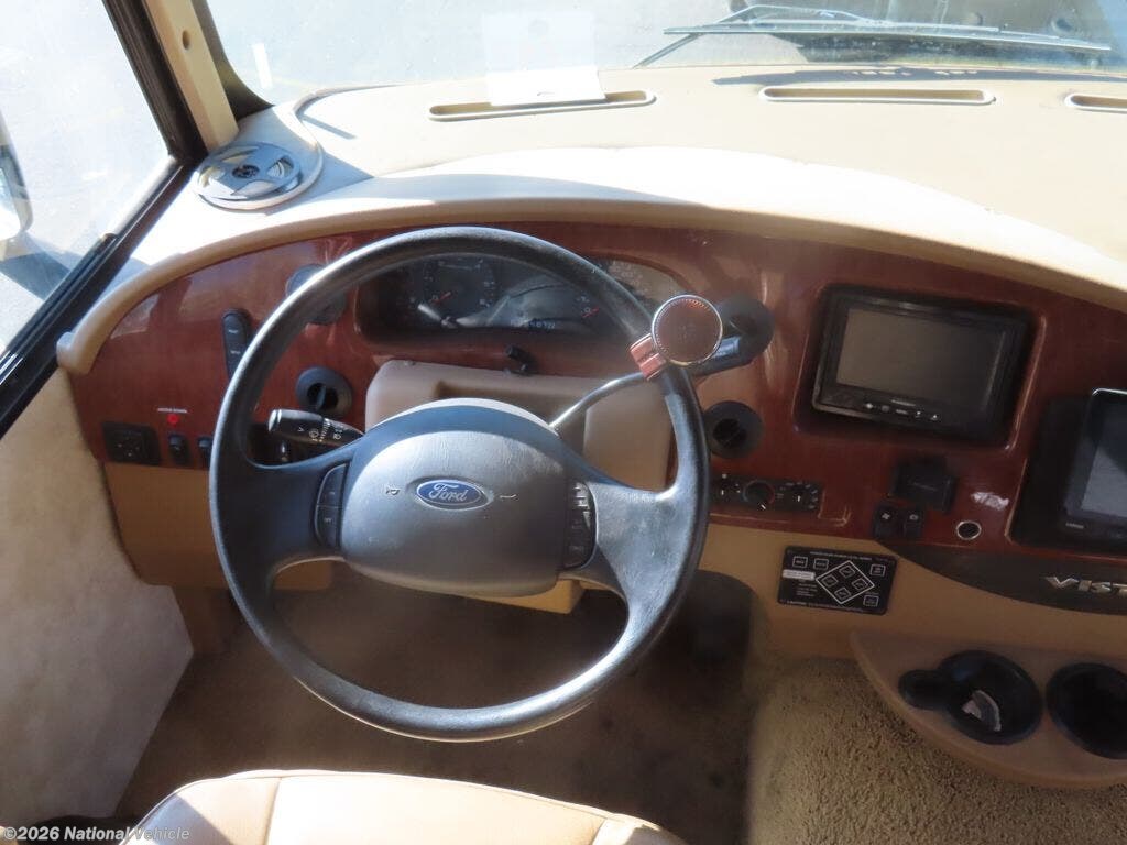 2012 Vista 35F by Winnebago from National Vehicle in Fresno, California