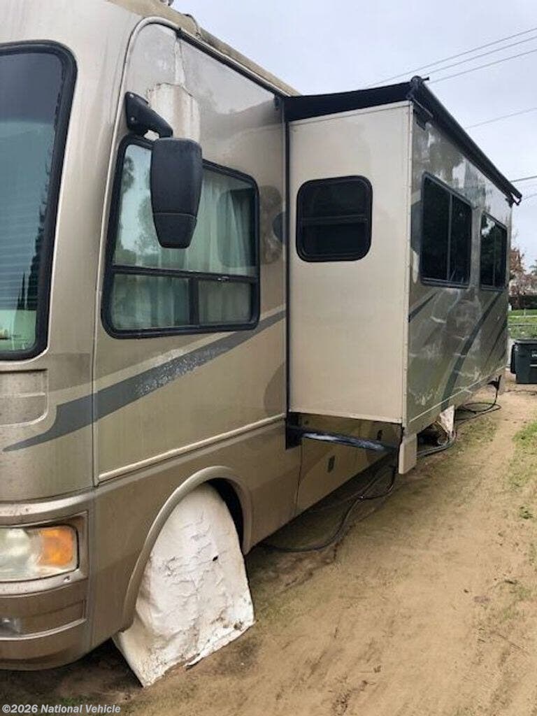 2006 National RV Dolphin 5355 - Used Class A For Sale by National Vehicle in Oakley, California