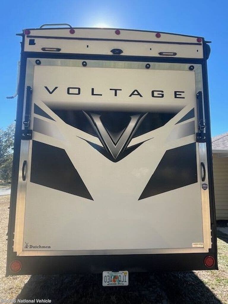2022 Dutchmen Voltage 4015 - Used Toy Hauler For Sale by National Vehicle in Beverly Hills, Florida