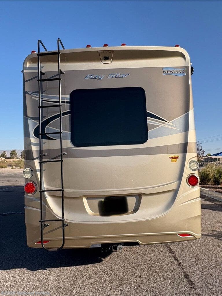 2016 Newmar Bay Star 3227 - Used Class A For Sale by National Vehicle in Las Cruces, New Mexico
