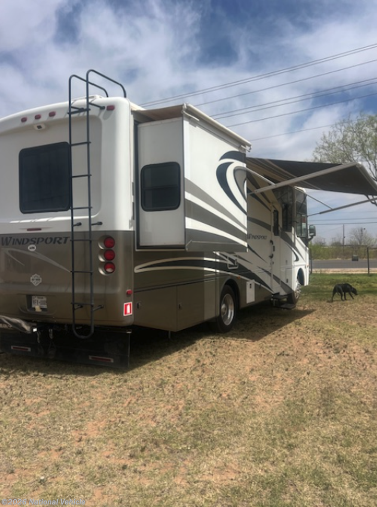 2010 Four Winds Windsport 32V - Used Class A For Sale by National Vehicle in Odessa, Texas