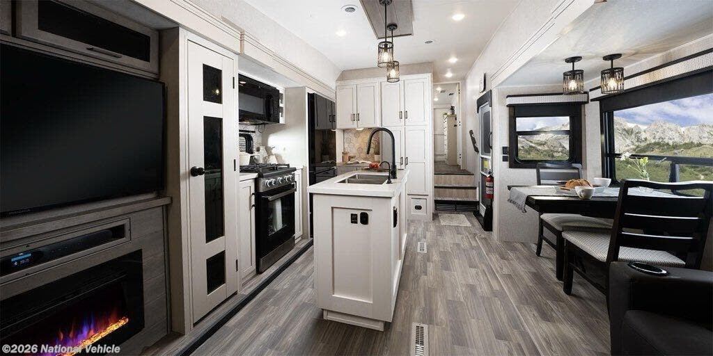 2024 Jayco Eagle 370FBTS - Used Fifth Wheel For Sale by National Vehicle in Powell, Wyoming