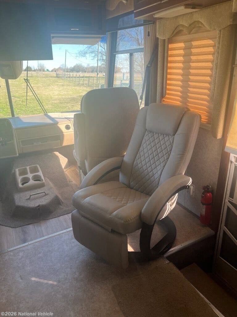 2005 Scottsdale 3201 by Newmar from National Vehicle in West Point, Mississippi