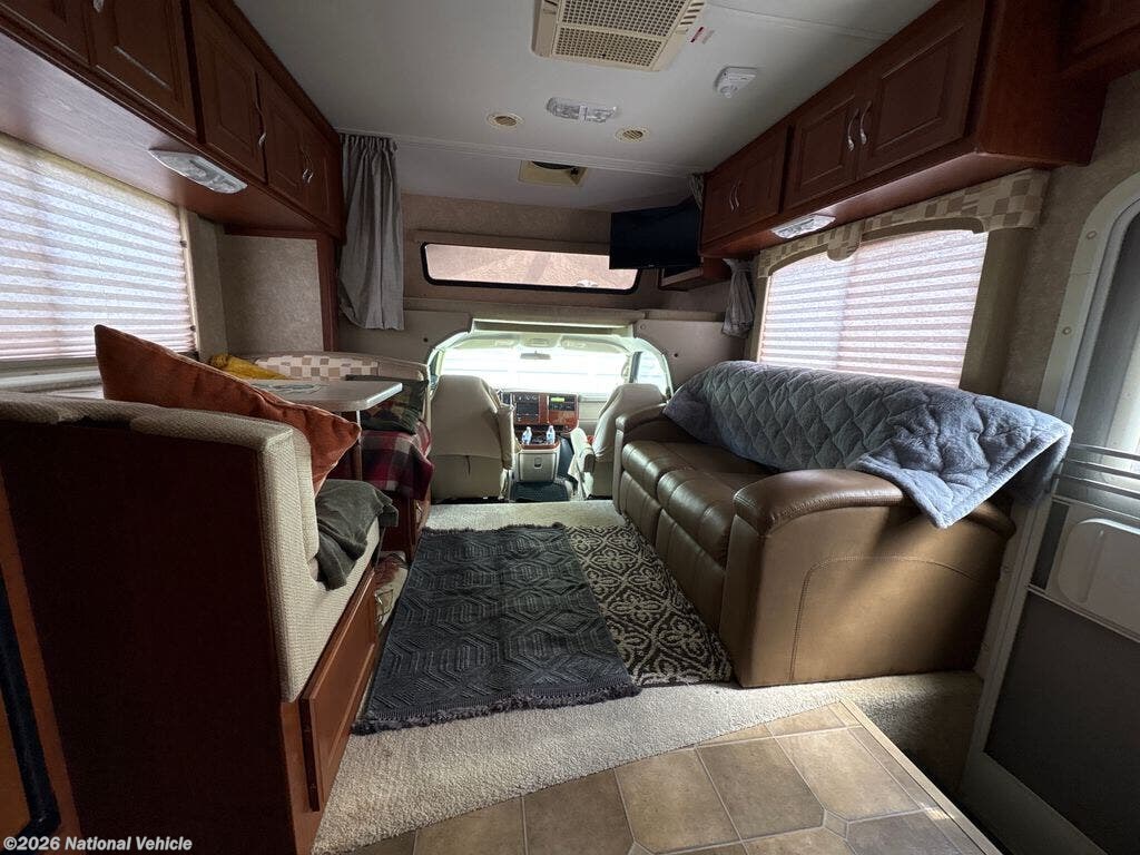 2007 Dutchmen 31F by Four Winds from National Vehicle in Simi Valley, California