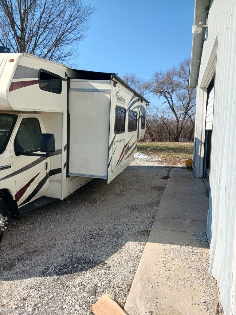 2018 Coachmen Freelander 28BH - Used Class C For Sale by National Vehicle in Frankfort, Illinois
