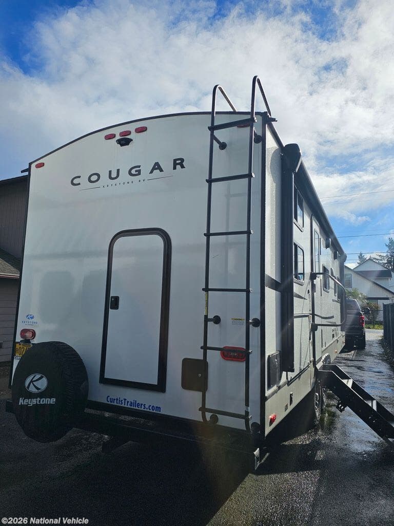 2024 Keystone Cougar 25DBSWE - Used Travel Trailer For Sale by National Vehicle in Oregon City, Oregon