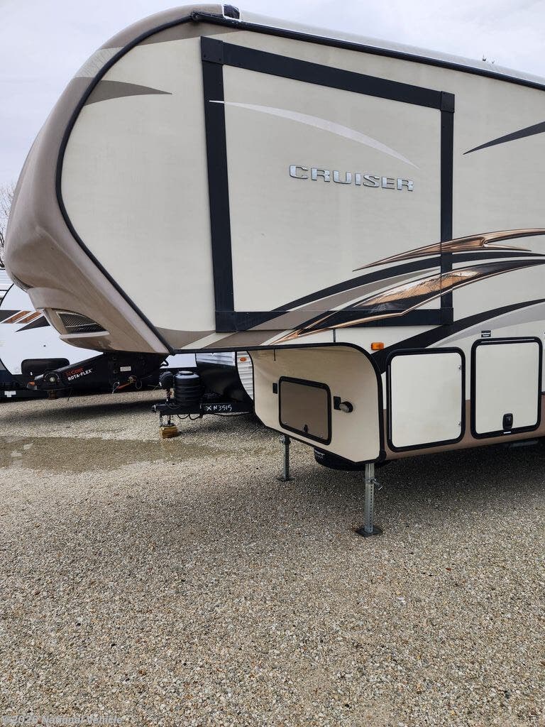 Used 2015 CrossRoads Cruiser 345BH available in Burlington, Wisconsin
