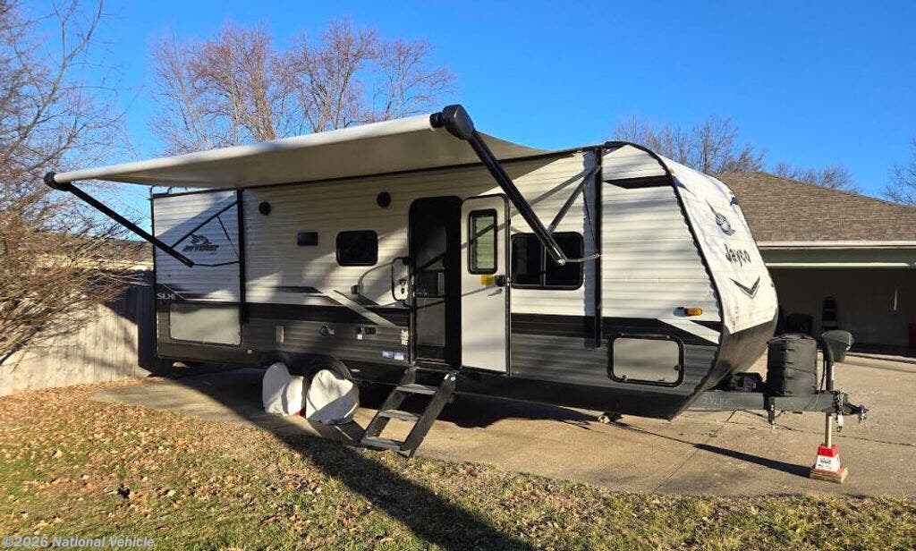 2022 Jayco Jay Flight SLX 242BHS - Used Travel Trailer For Sale by National Vehicle in Kearney, Missouri