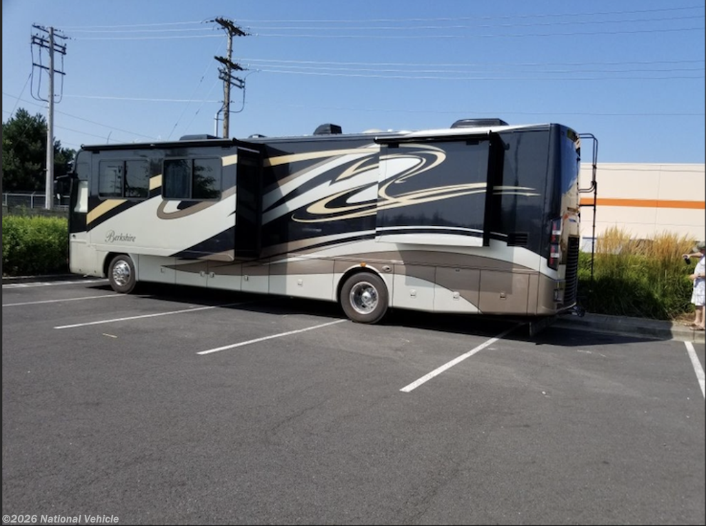 2011 Berkshire 390BH by Forest River from National Vehicle in Kalama, Washington