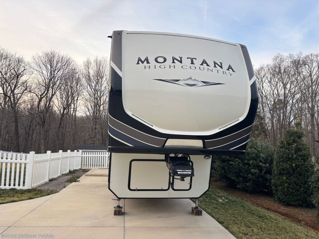 2021 Keystone Montana High Country 372RD - Used Fifth Wheel For Sale by National Vehicle in Unionville, North Carolina