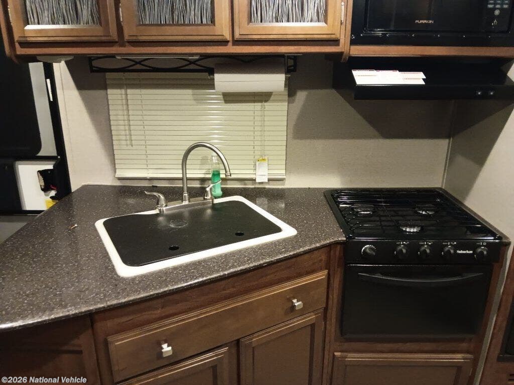 2017 Freedom Express 257BHS by Coachmen from National Vehicle in Creedmoor, North Carolina