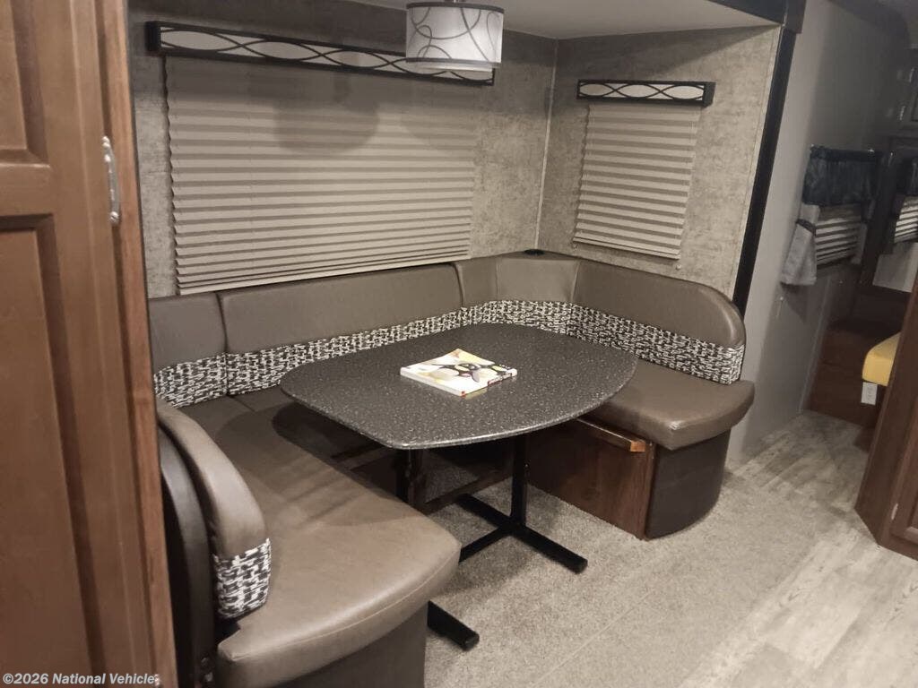 Used 2017 Coachmen Freedom Express 257BHS available in Creedmoor, North Carolina
