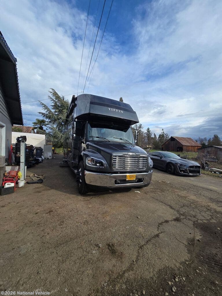 2025 Tiffin Allegro Bay 38BB - Used Class C For Sale by National Vehicle in Medford, Oregon