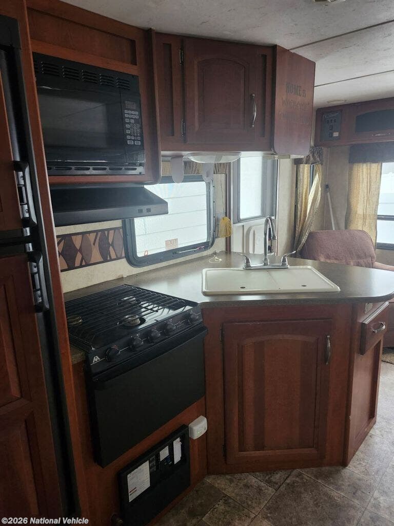 Used 2011 Keystone Cougar X-Lite 27RLS available in Yakima, Washington