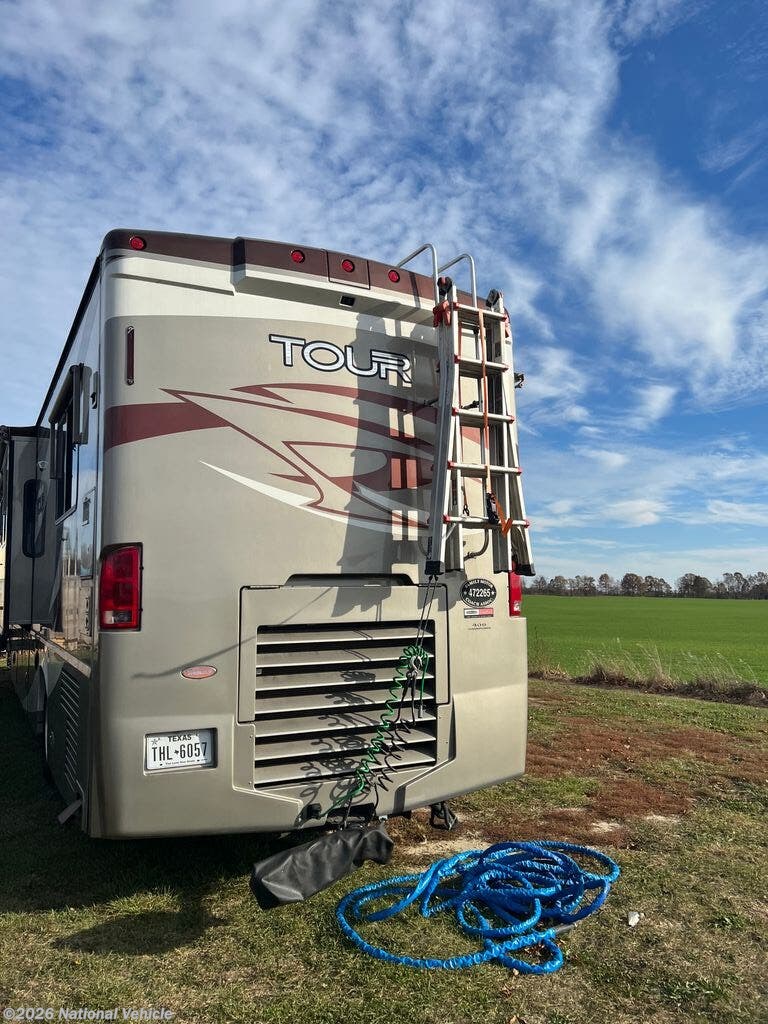 2008 Winnebago Tour 40TD - Used Class A For Sale by National Vehicle in Owosso, Michigan