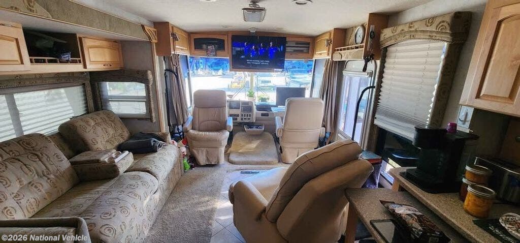 Used 2005 Winnebago Suncruiser Itasca  35A available in Pahrump, Nevada
