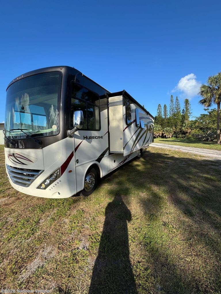2020 Thor Motor Coach Hurricane 33X - Used Class A For Sale by National Vehicle in Lake Worth, Florida