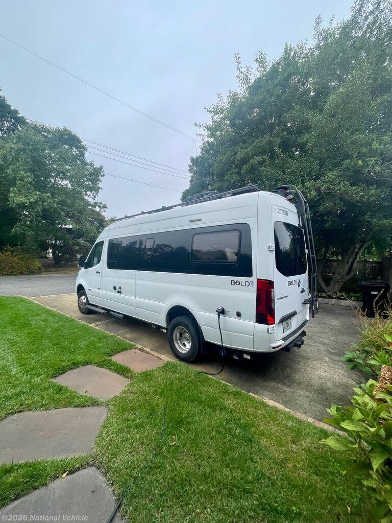 2022 Winnebago Boldt 70BL - Used Class B For Sale by National Vehicle in Brielle, New Jersey