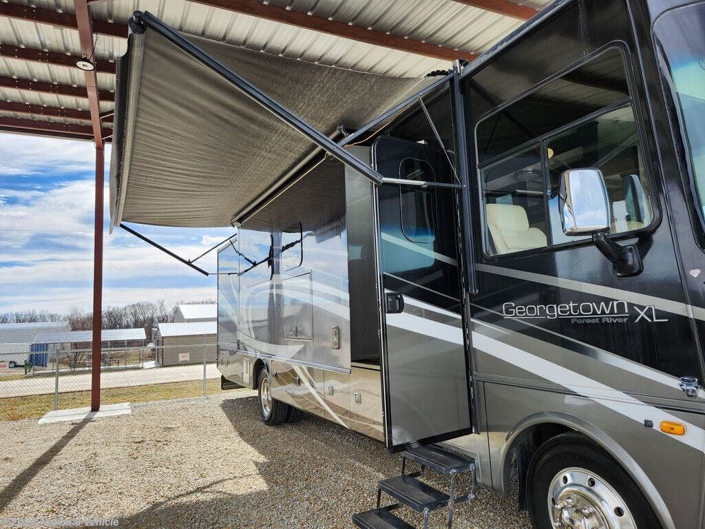 2015 Forest River Georgetown XL 377TS - Used Class A For Sale by National Vehicle in Troy, Missouri