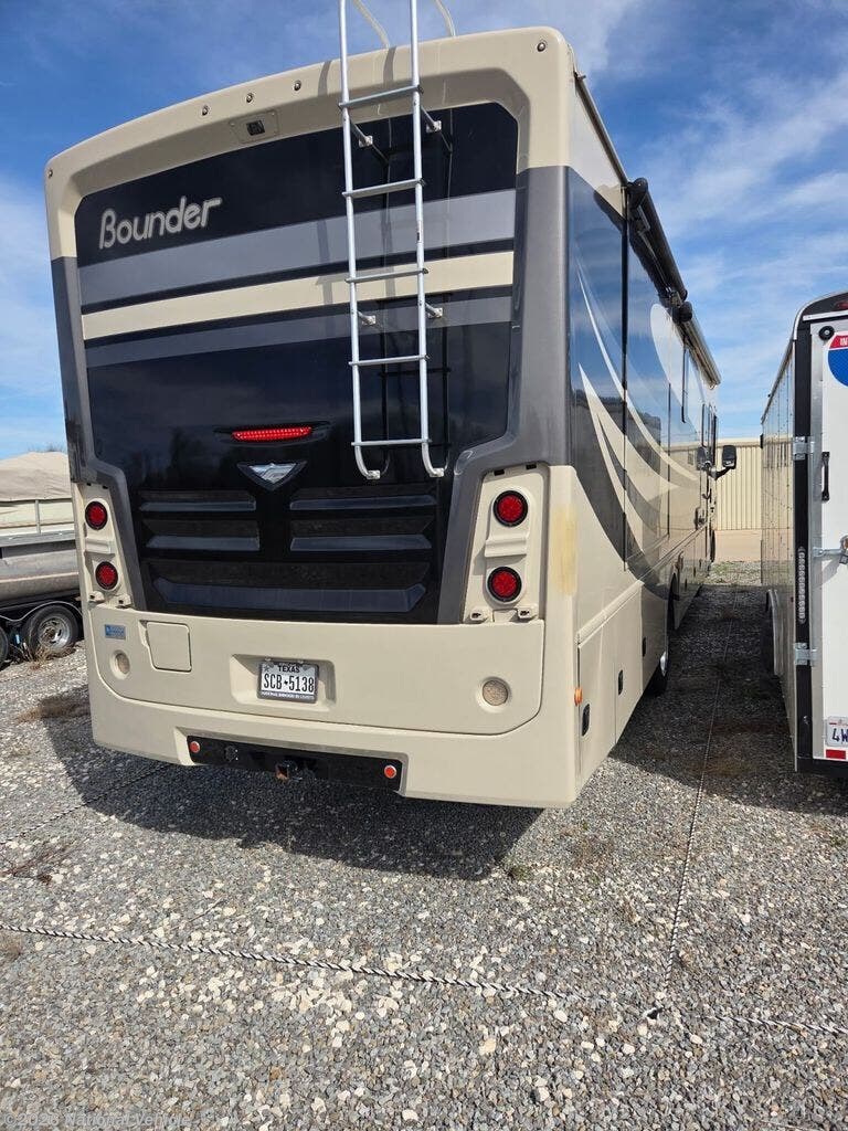 2016 Bounder 35K by Fleetwood from National Vehicle in Denison, Texas
