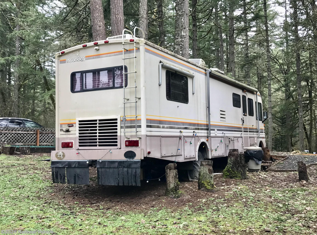 1993 Fleetwood Bounder 35J - Used Class A For Sale by National Vehicle in Springfield, Oregon