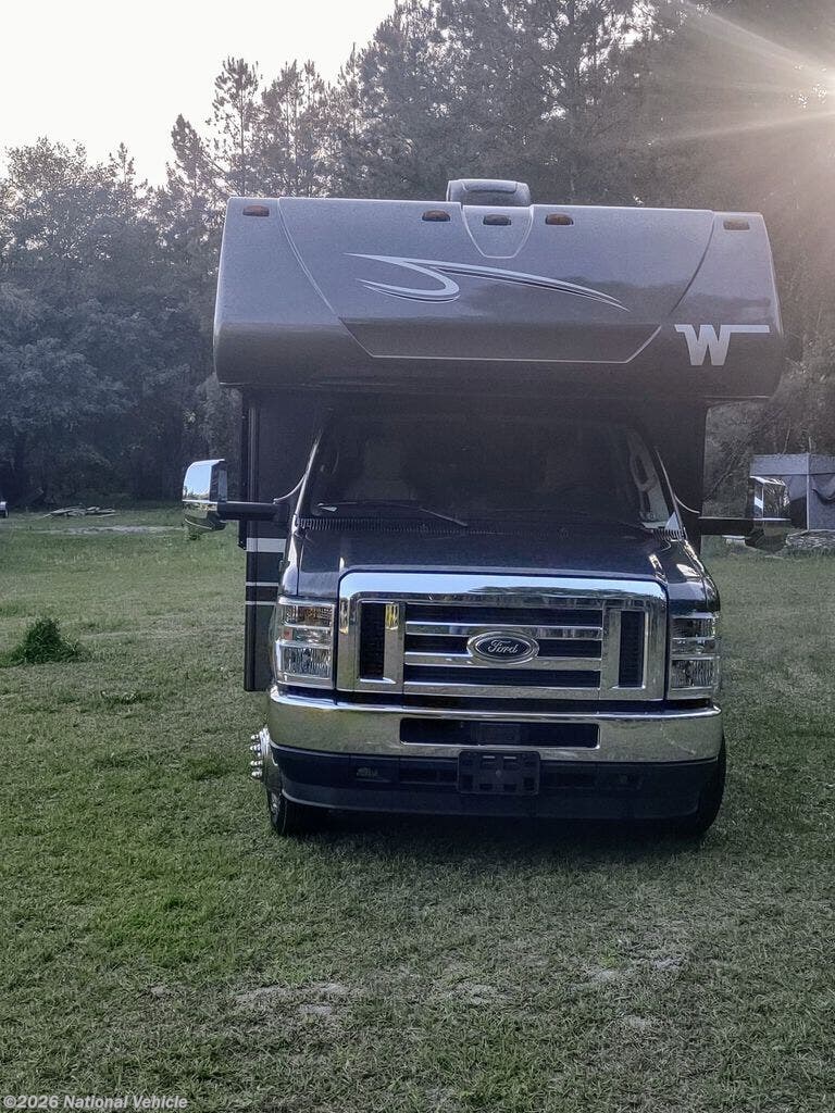 2022 Winnebago Minnie Winnie 26T - Used Class C For Sale by National Vehicle in Bryceville, Florida