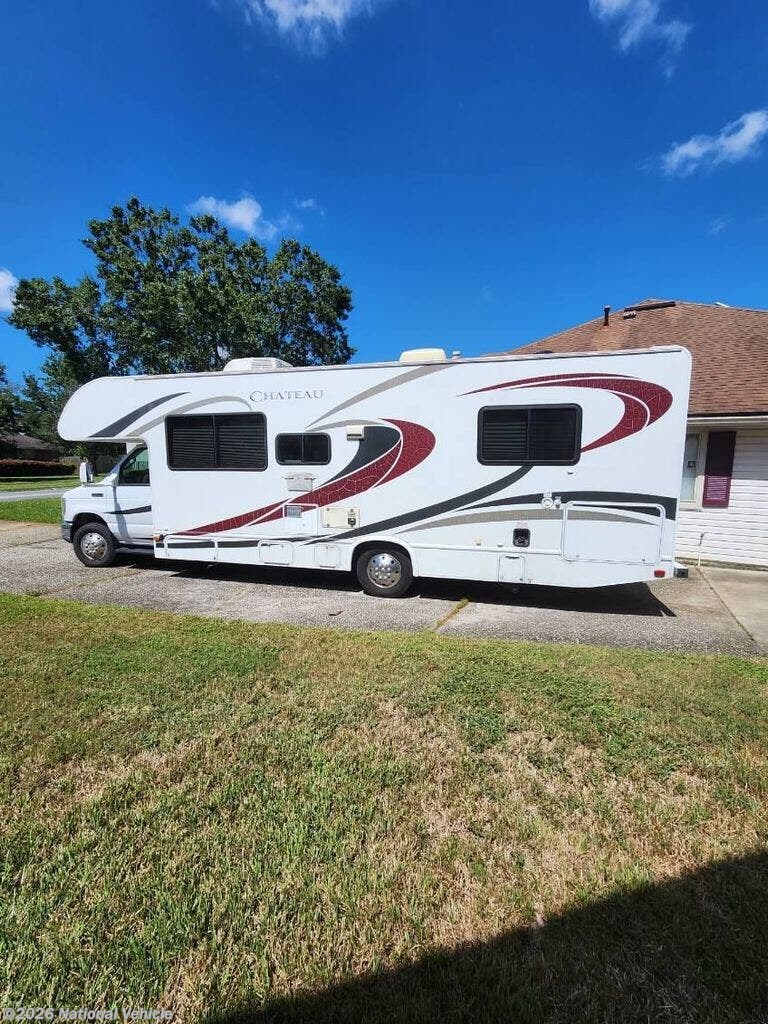 2016 Chateau 28A by Thor Motor Coach from National Vehicle in Bridgewater, New York
