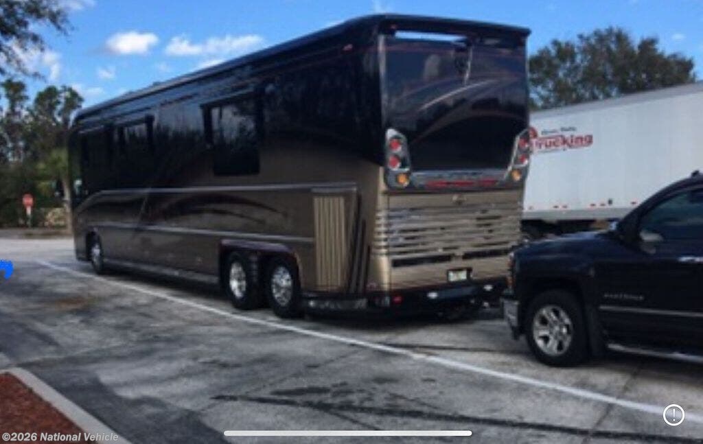 2010 Newell Quad Slide - Used Class A For Sale by National Vehicle in Orlando, Florida
