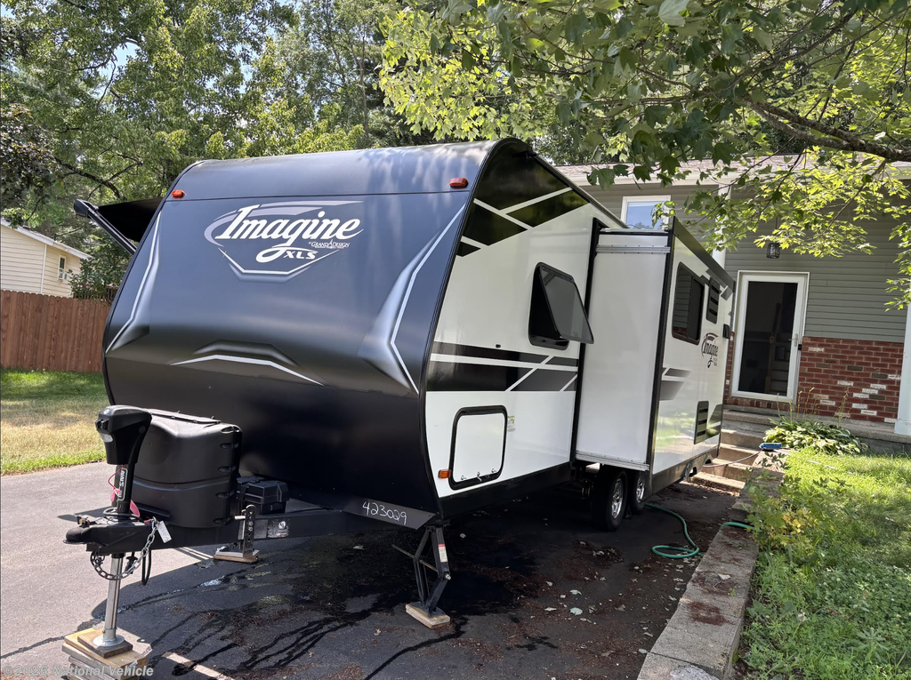 2021 Grand Design Imagine XLS 22MLE - Used Travel Trailer For Sale by National Vehicle in Ballston Spa, New York