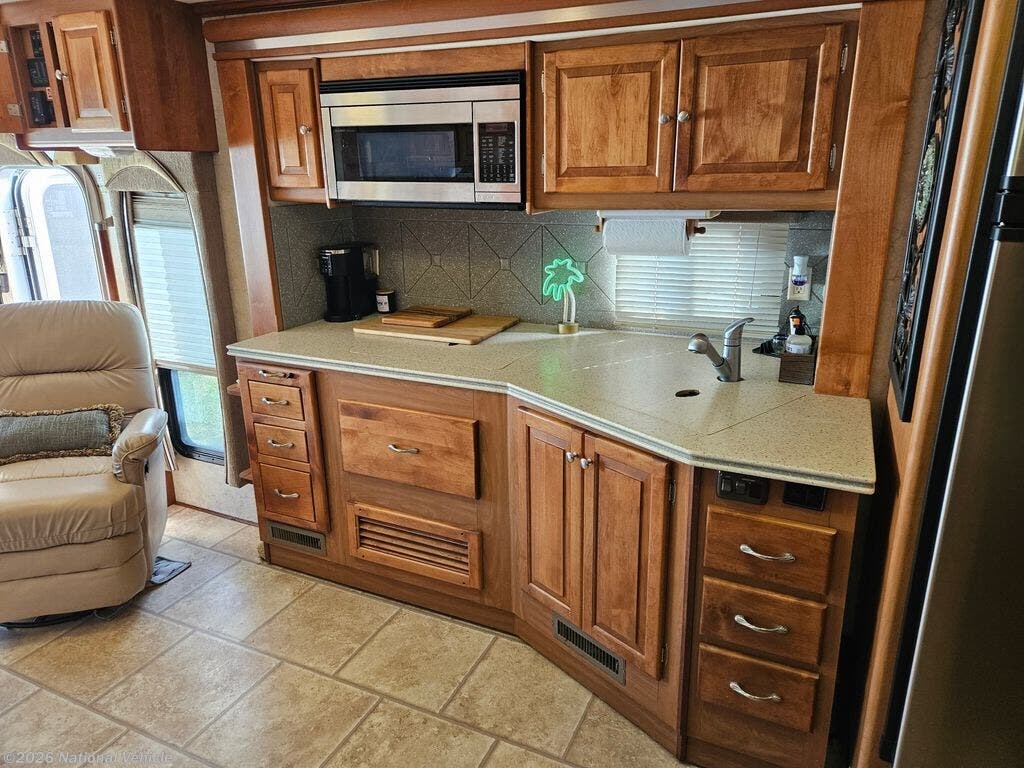 Used 2007 Tiffin Allegro Bay 35TSB available in Dade City, Florida