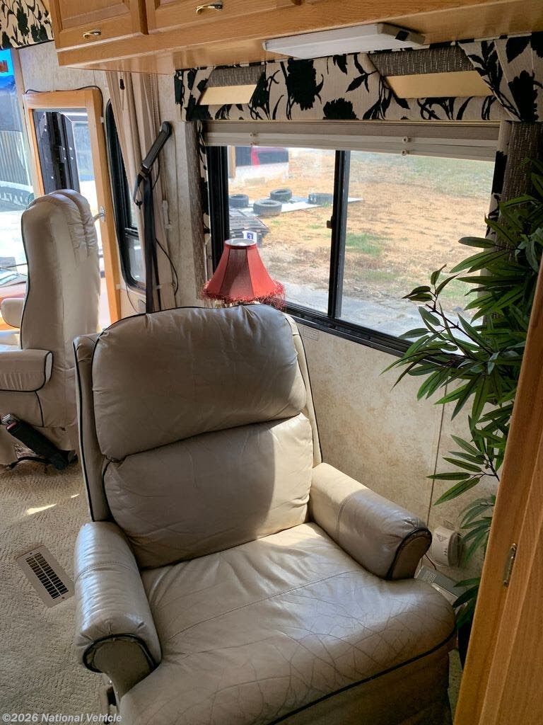 Used 2005 Newmar Dutch Star 4009 available in Crossville, Tennessee