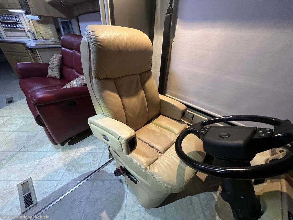 Used 2005 Itasca Meridian 34H available in Murphy, North Carolina