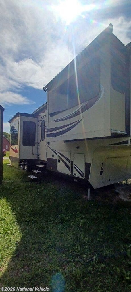 2016 Grand Design Solitude 379FL - Used Fifth Wheel For Sale by National Vehicle in Arma, Kansas