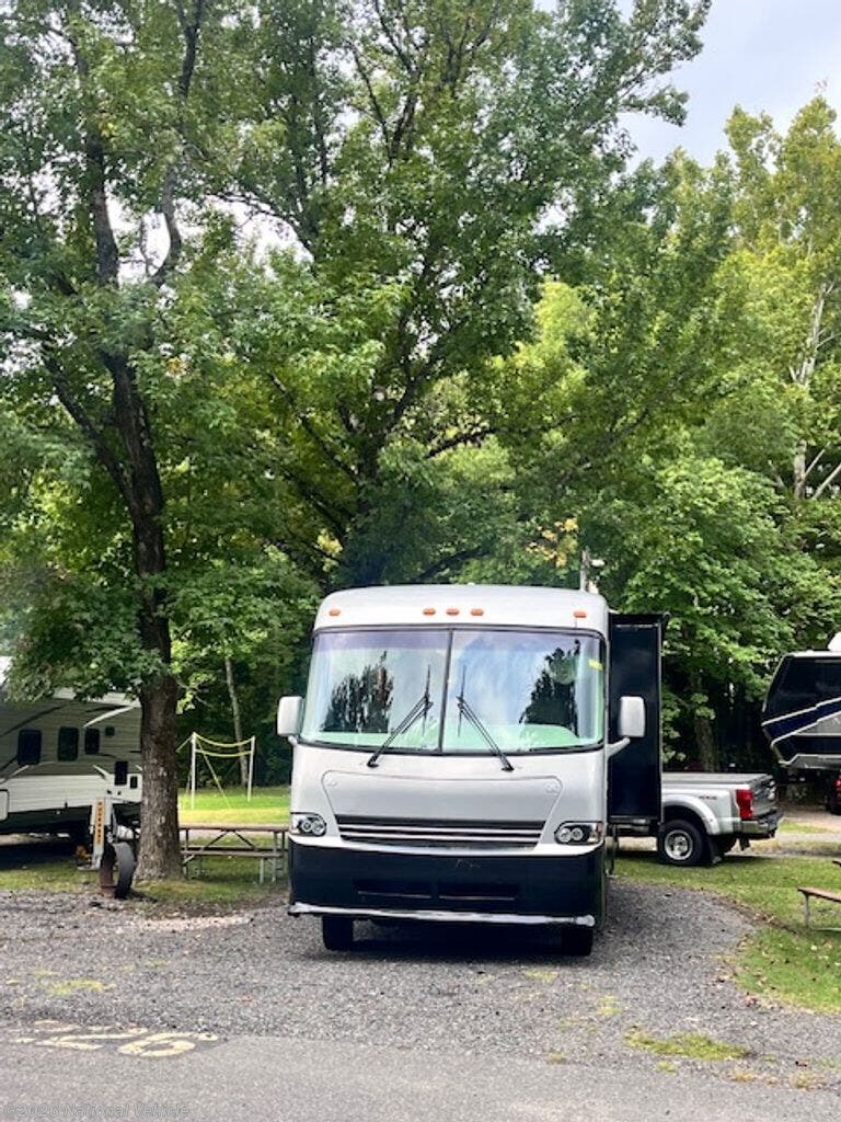 1999 Endeavor 37WDM by Holiday Rambler from National Vehicle in Stafford, Virginia