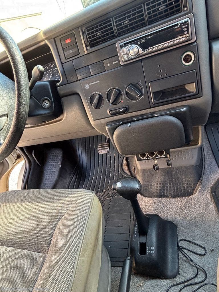 Used 1999 Winnebago Rialta 22QD available in Palm Bay, Florida