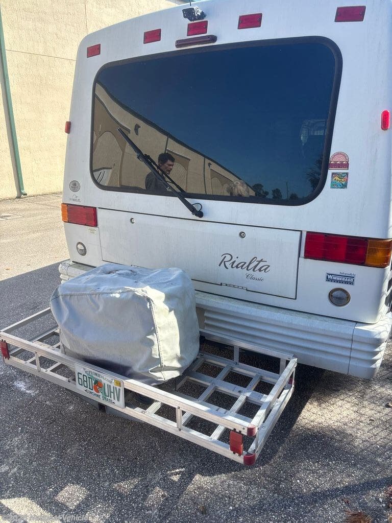 1999 Winnebago Rialta 22QD - Used Class C For Sale by National Vehicle in Palm Bay, Florida