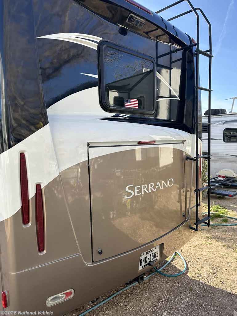 2011 Four Winds Serrano 33A - Used Class A For Sale by National Vehicle in El Paso, Texas