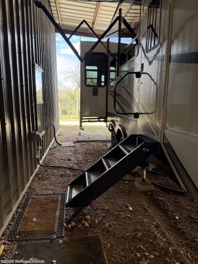 2022 Grand Design Solitude S-Class 3330RE-R - Used Fifth Wheel For Sale by National Vehicle in New Ulm, Texas