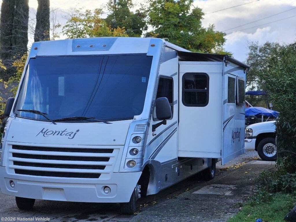 2009 Gulf Stream Montaj 29H - Used Class A For Sale by National Vehicle in Lakeport, California