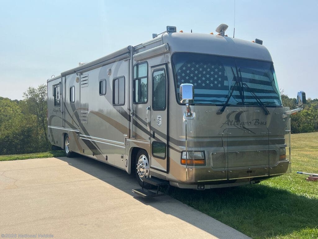 2002 Tiffin Allegro Bus 37TP - Used Class A For Sale by National Vehicle in Landcaster, Kentucky