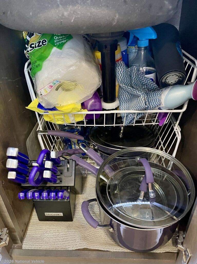 2021 Isata 3 24RW by Dynamax Corp from National Vehicle in Corona, California