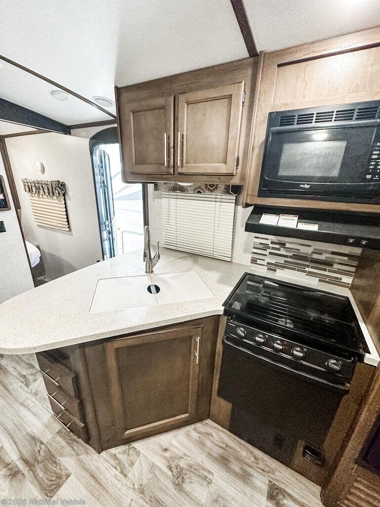2019 Cougar X-Lite 29BHS by Keystone from National Vehicle in Pflugerville, Texas