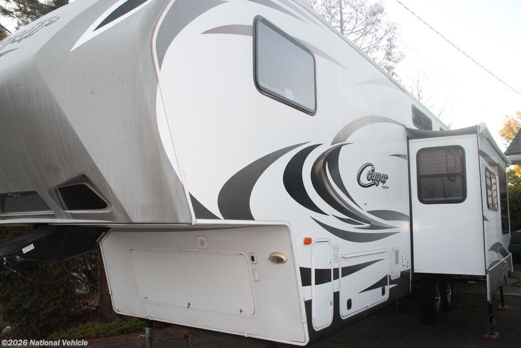 2014 Keystone Cougar 326SRX - Used Fifth Wheel For Sale by National Vehicle in Central Point, Oregon