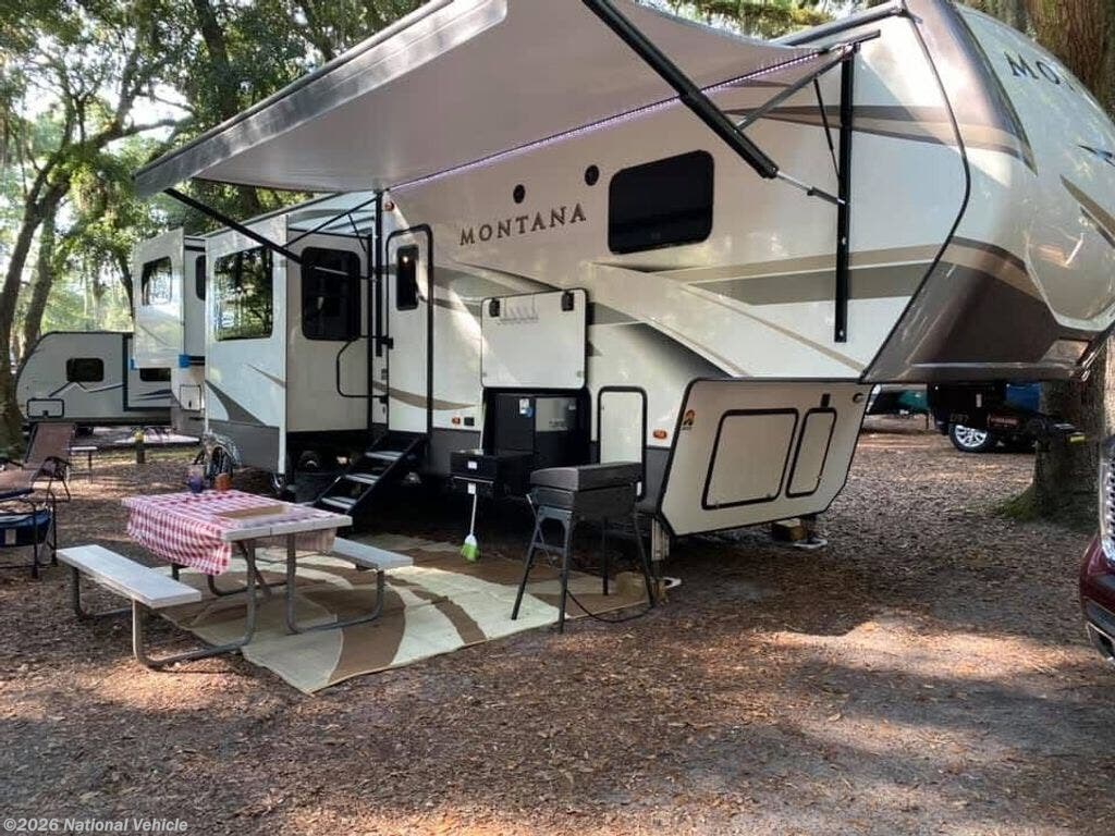 2020 Keystone Montana 3791RD - Used Fifth Wheel For Sale by National Vehicle in Cocoa, Florida